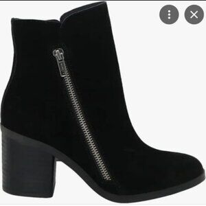 NEW Crown Vintage Sunny Black Suede Booties Asymmetric Zip Boots 6.5M